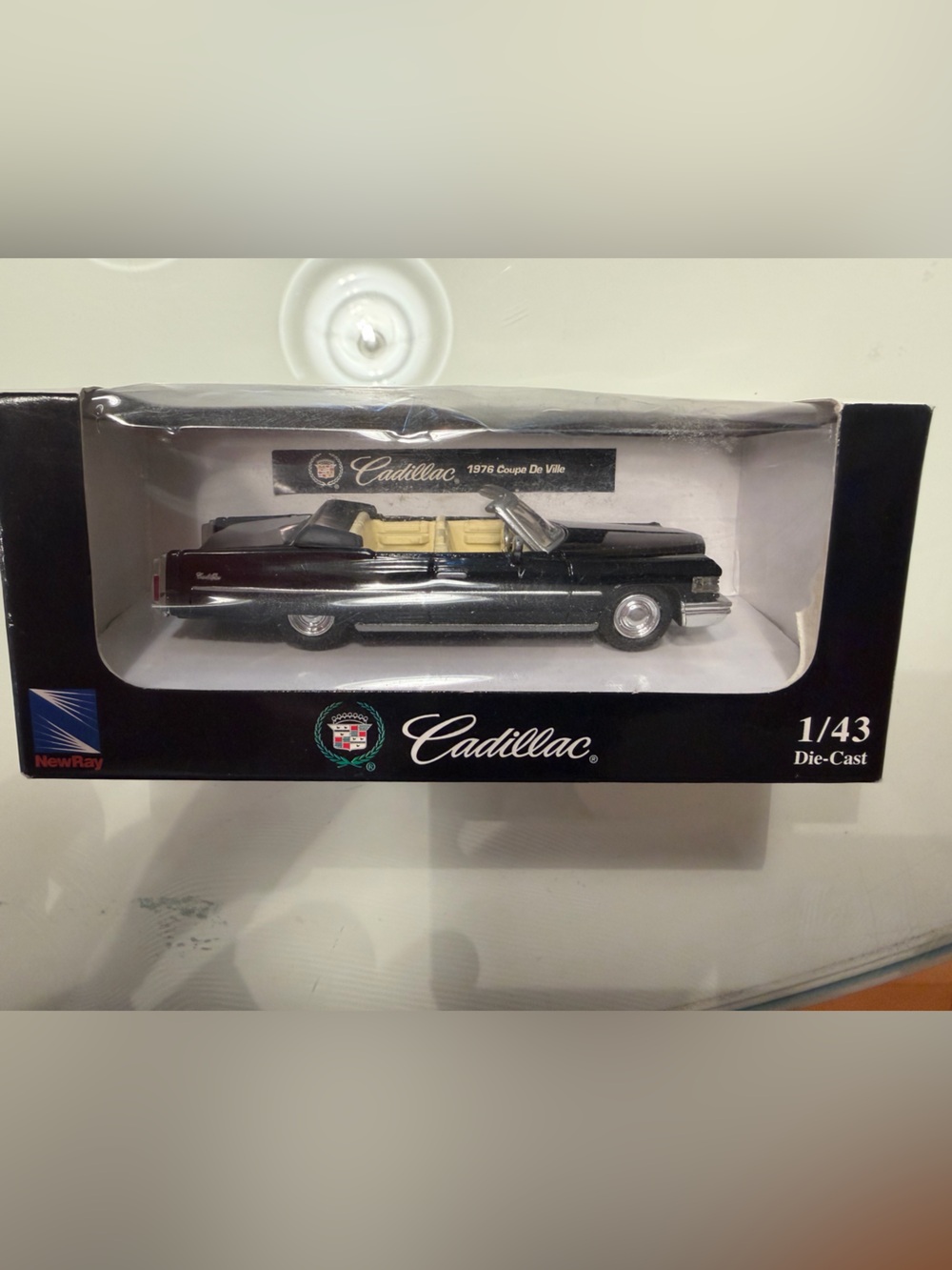 Cadillac 1976 Coupe de Ville 1/43 Die-Cast Model - Cadillac Black